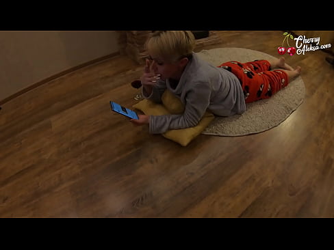 ❤️ Hullu blondiin imeb tohutut munni ja hüppab selle peal - anaalseksiga ❌ Pornovideo at us et.purchasexz.top ❌❤